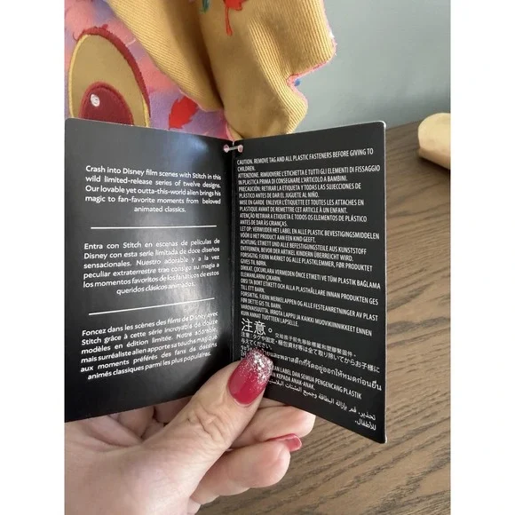 Disney Stitch Crashes Disney Autumn Leaves Plush Limited Release Series 10/12 - Picture 4 of 10